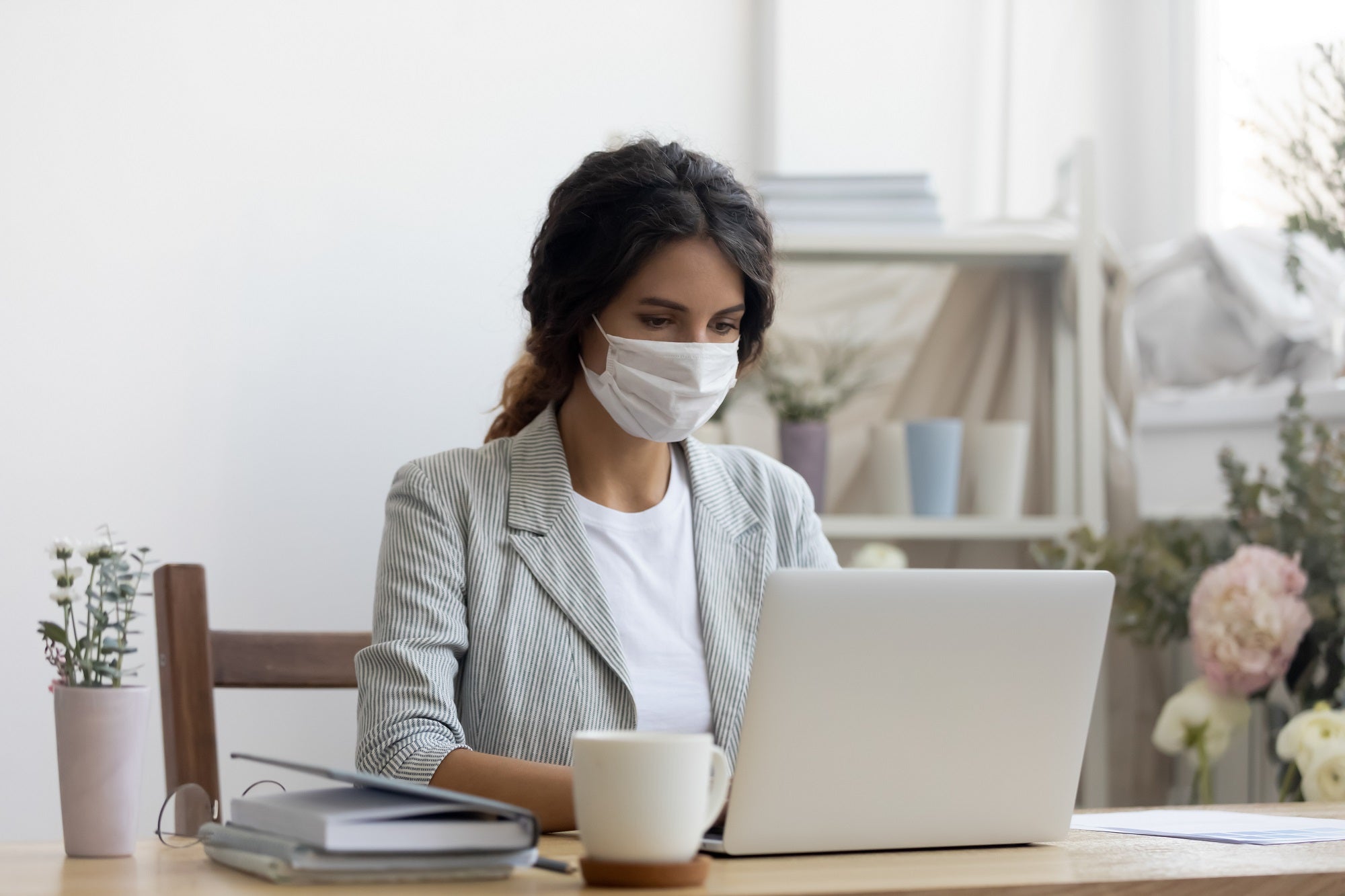 Do Air Purifiers Effectively Remove Viruses? Here's What You Need to Know